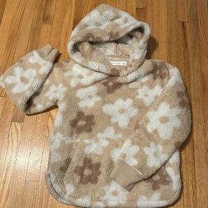 Little girls Abercrombie hoodie with front pocket 🤎